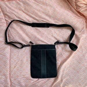 Black coach signature crossbody bag